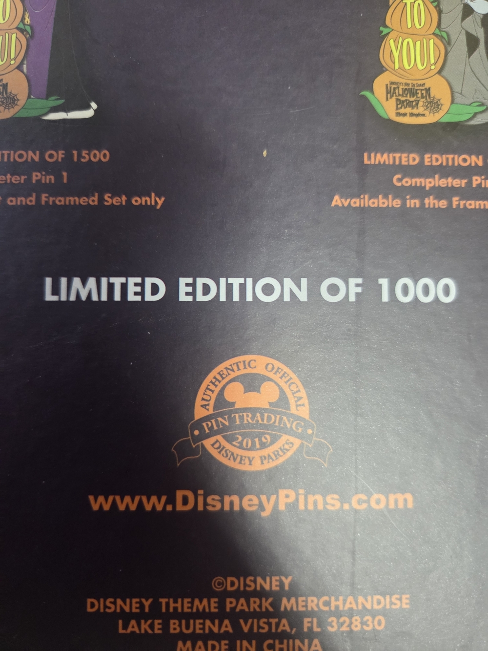 New In Box Disney Parks Official Halloween Party Pin Set Limited Edition 2019 - Picture 4 of 4